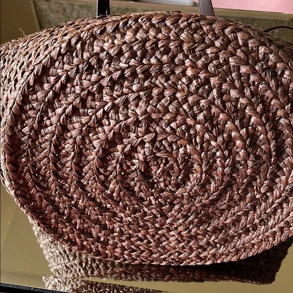 Saint Laurent Logo Raffia Tote chocolate and leather. - Picture 4 of 7